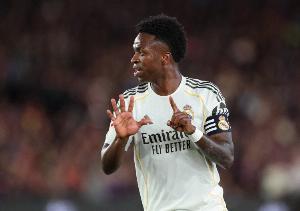 阿斯：维尼修斯决定下赛季留在皇马效力，若不续约明夏自由身离队