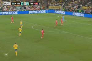 半场0扑救！突尼斯门将鲁莽出击被打进首球，此后扑救漏球丢第2球