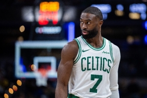 追梦力挺杰伦·布朗：说绿军为保持竞争力必须交易布朗 我不认同