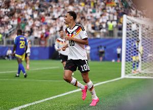 名宿谈德国队：实力平庸还不拼，居然只有穆西亚拉站出来刚了一下